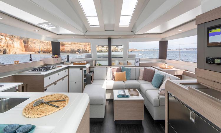 Catamarans Fountaine Pajot Elba 45 - Akasti